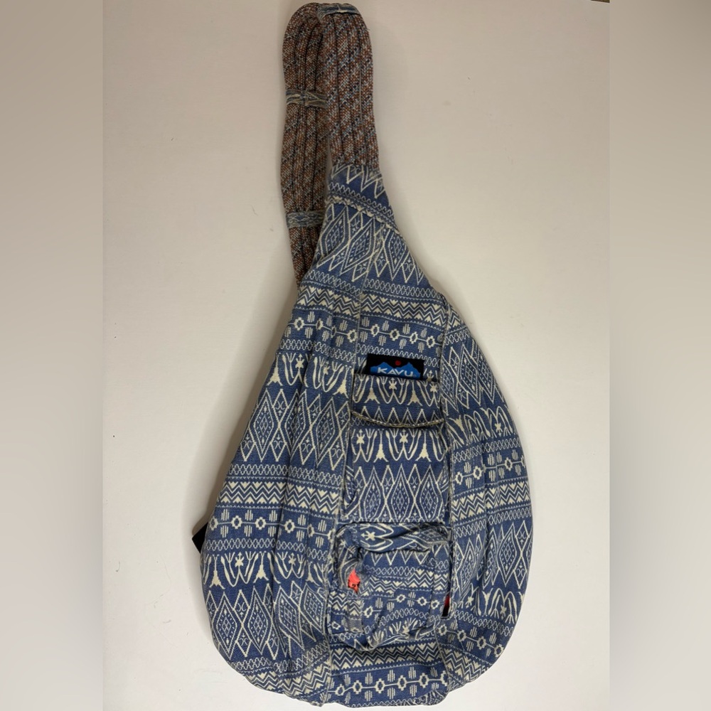 Kavu Rope Sling Bag Crossbody Southwestern Aztec Geo Whimsical Backpack Outdoors